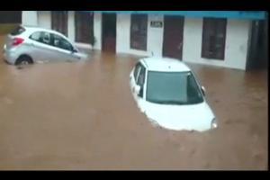 Kerala Floods: Landslides, heavy rains continue to lash the state